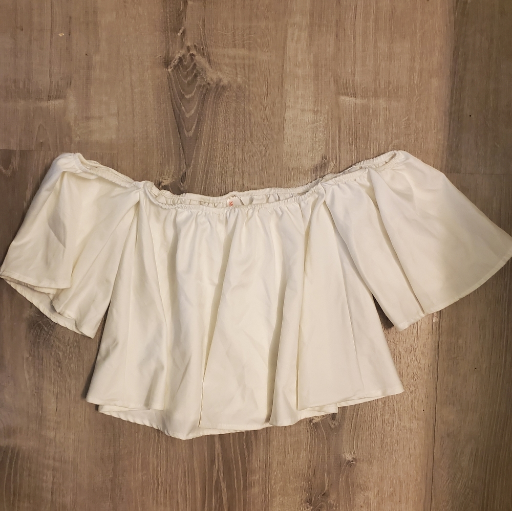 White off shoulder crop top